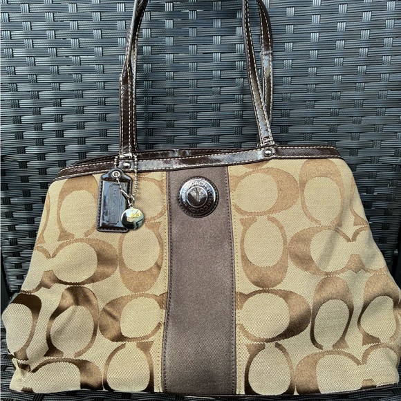 COACH BAG,Coach Brown and Tan Signature Shoulder Bag - Picture 6 of 16
